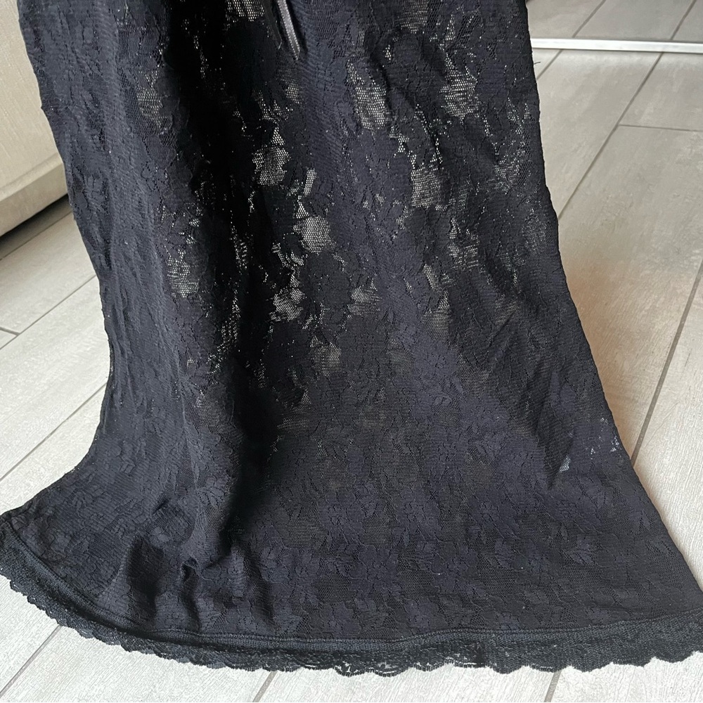 Lace Slip - Picture 4 of 12
